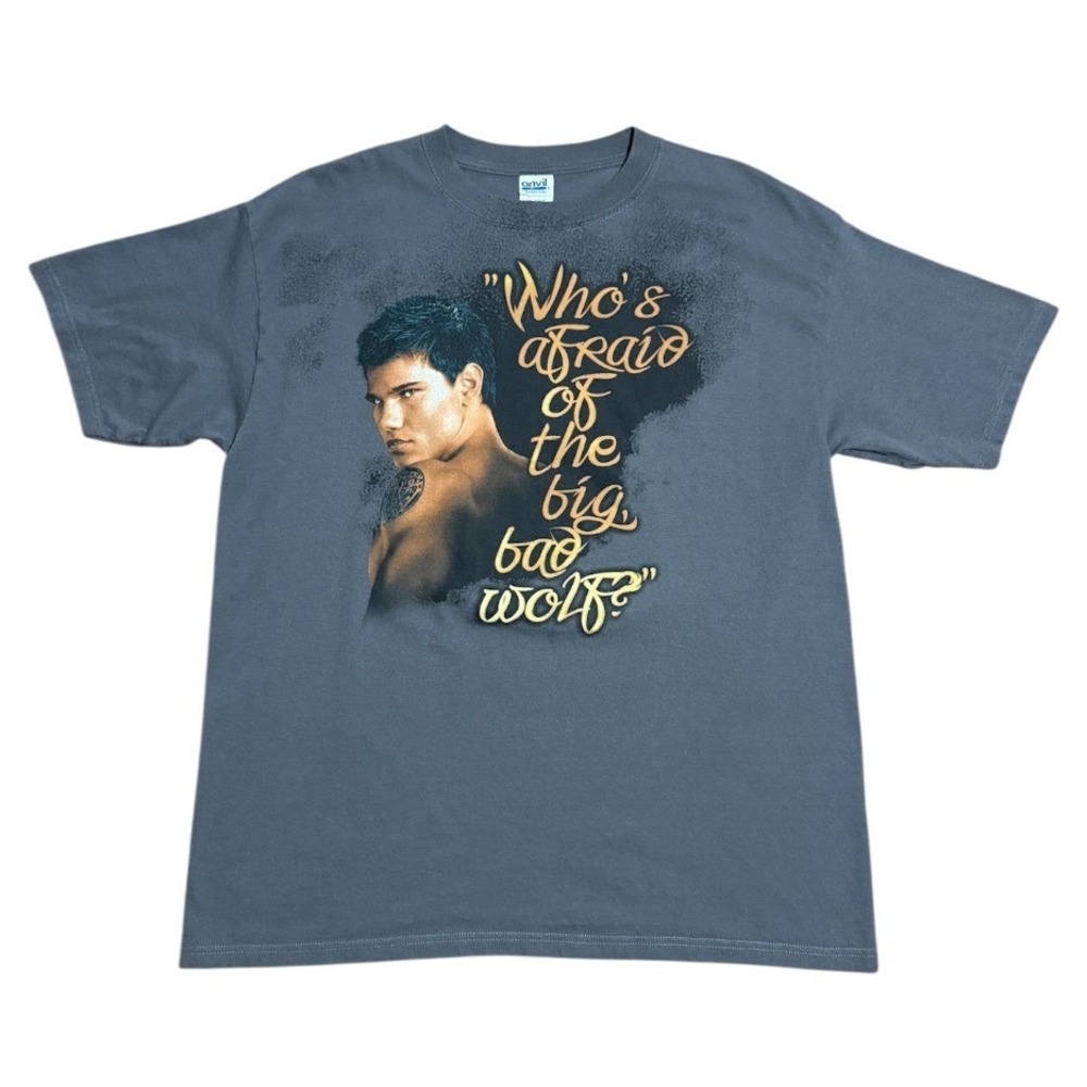 Vintage Y2K Twilight Saga New Moon Jacob Movie Promo Bad Wolf Graphic T-shirt